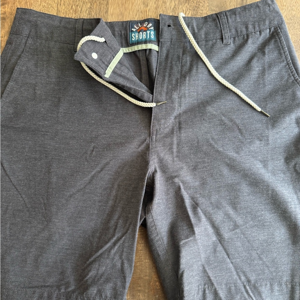 Faherty Belt Loop All Day Shorts in Charcoal